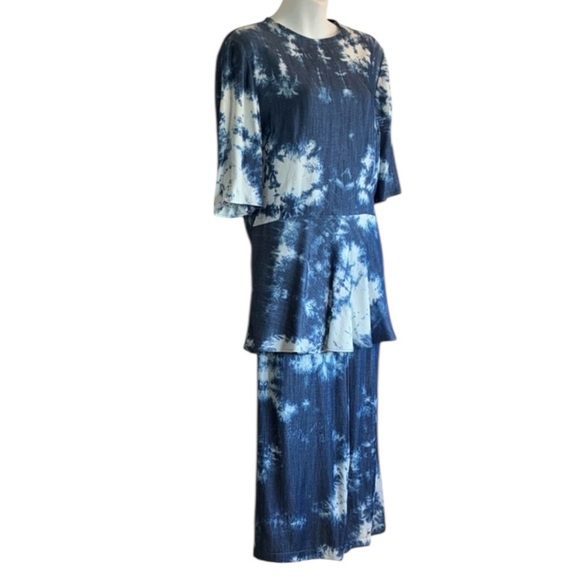 Pants - Blue Tie-Dye Set: Peplum Top & Wide Leg Capri Pants. M